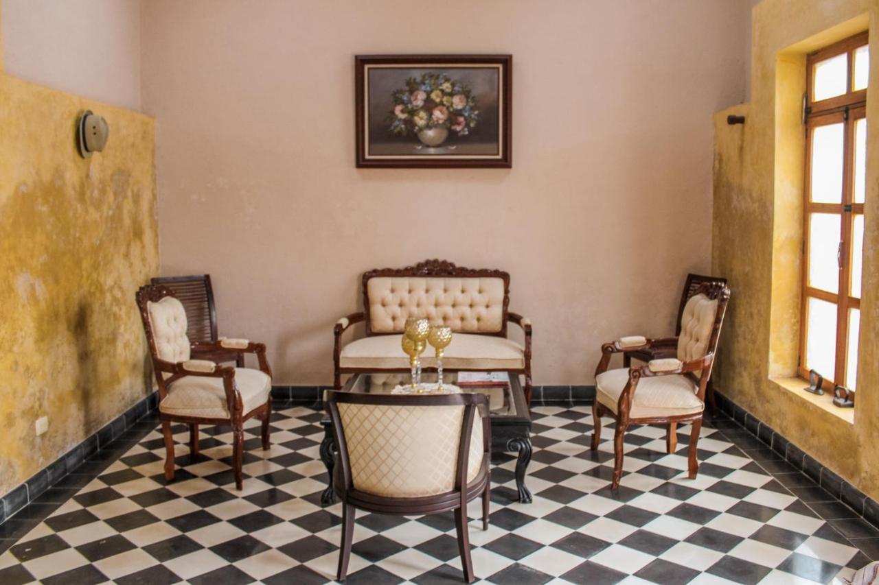 فندق Casa Vicenta إسامال المظهر الخارجي الصورة