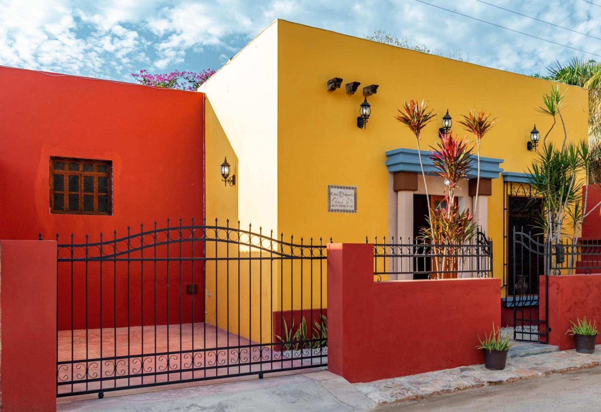 فندق Casa Vicenta إسامال المظهر الخارجي الصورة